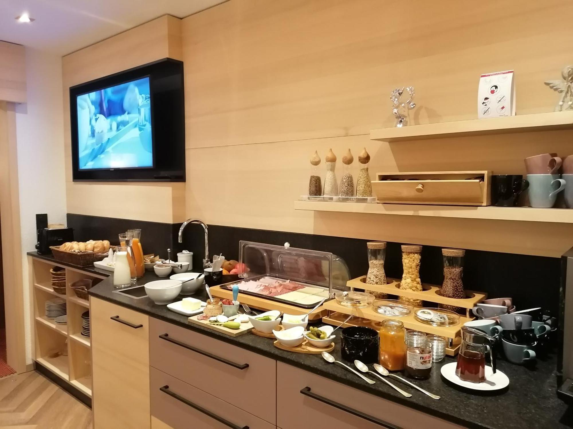 豪斯马里昂豪额斯酒店 圣安东阿尔贝格 外观 照片